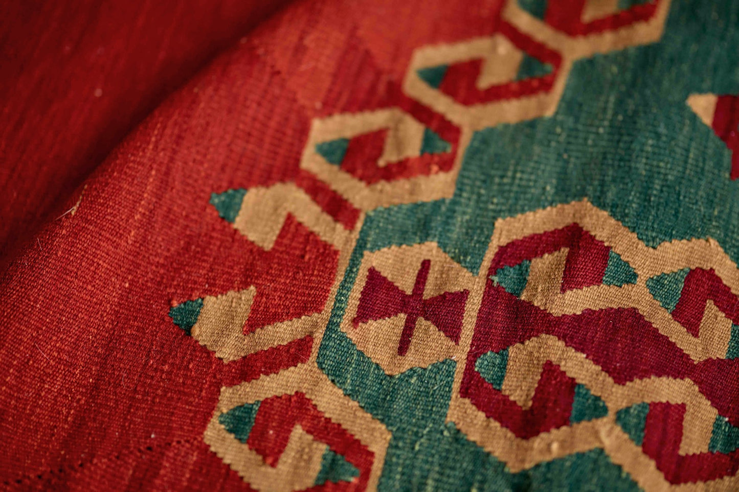 "Kav" Kilim